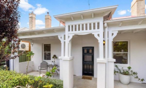 Roseland Cottage - CBD Heritage